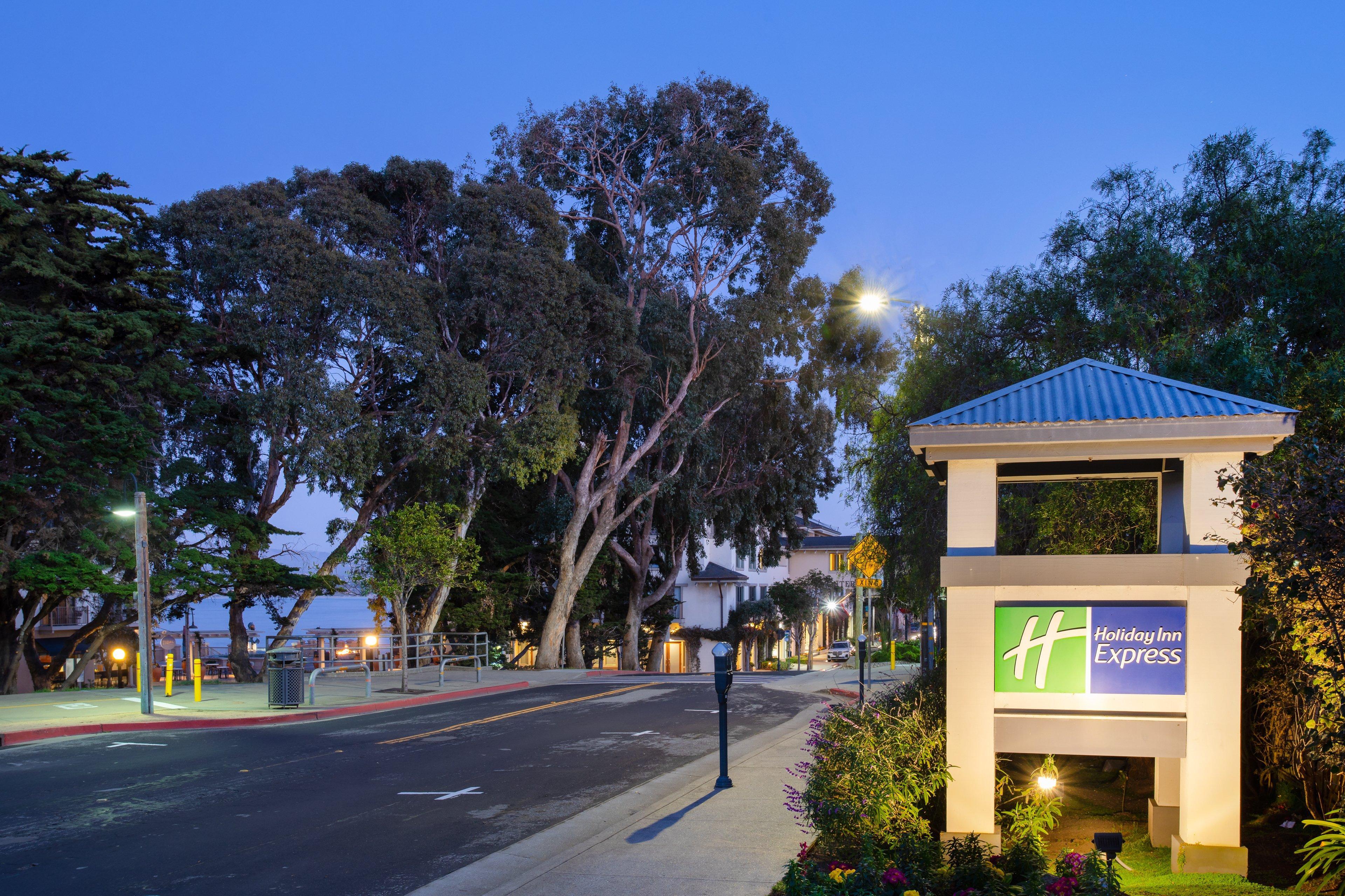 Holiday Inn Express Monterey - Cannery Row, An Ihg Hotel Exterior foto